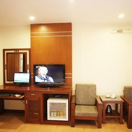 Prince Hanoi Hotel Экстерьер фото